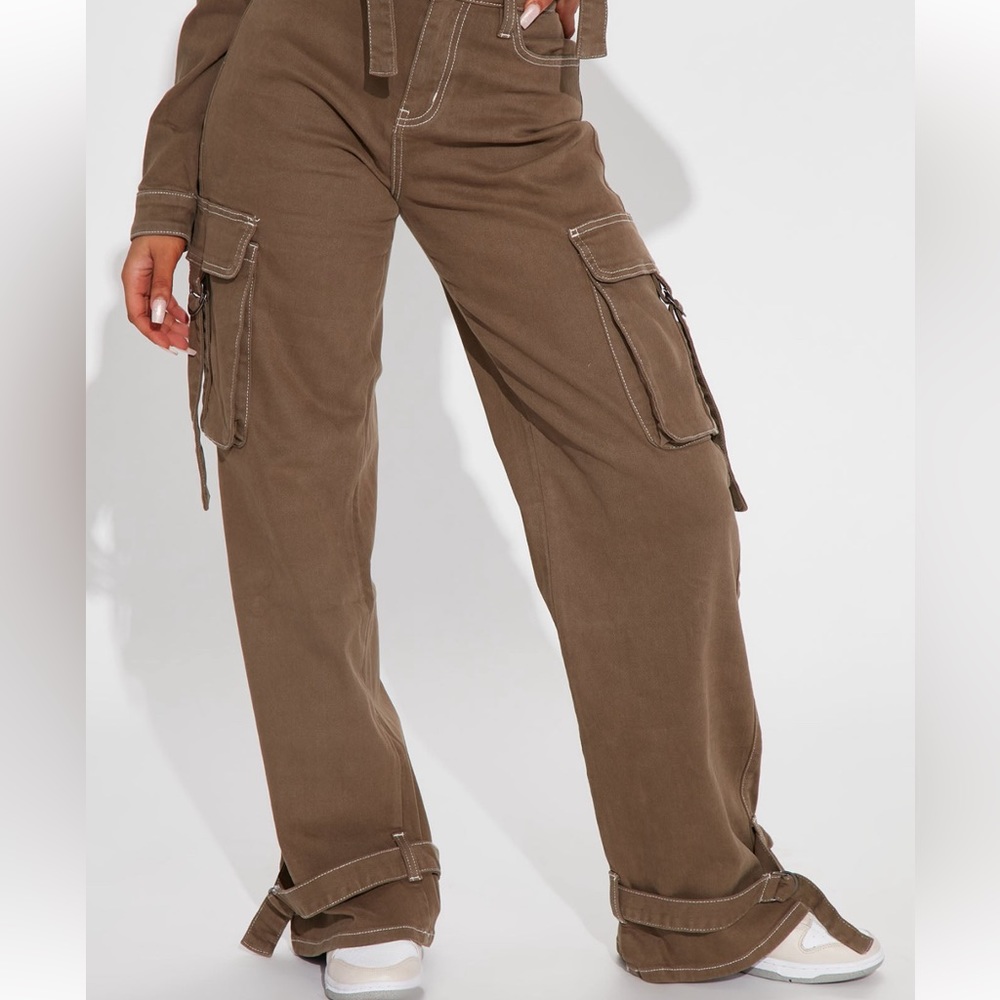 Fashion nova brown cargo pants